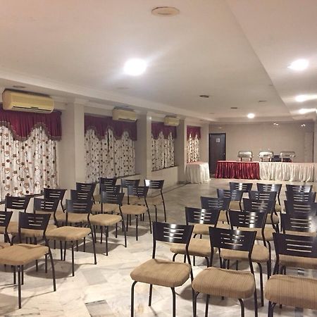 Sarovar Hotel Βιζαχαπατνάμ Εξωτερικό φωτογραφία
